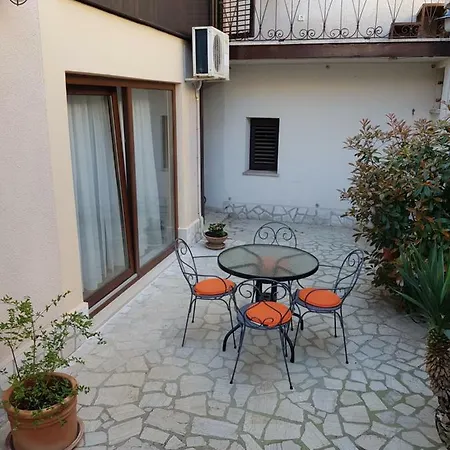 L&m Studio Apartman Pula