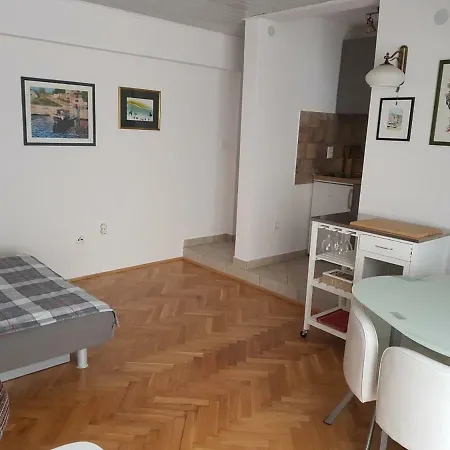 L&M Studio Apartman Apartment Pula
